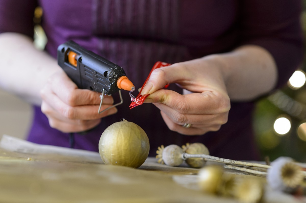 Kerstballen maken: 3 decoraties die je uit je eigen tuin kunt maken!