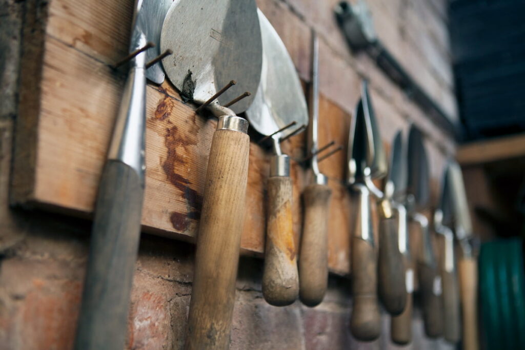 Voorkom tuinfouten zoals het niet opruimen van je schuur.