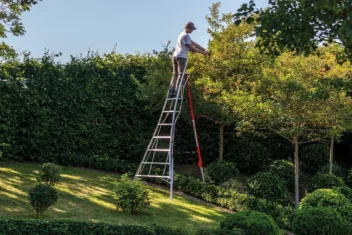 Volledig Verstelbare PRO driepootladder, 3 meter.