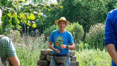 Jos Timmermans geeft rondleiding