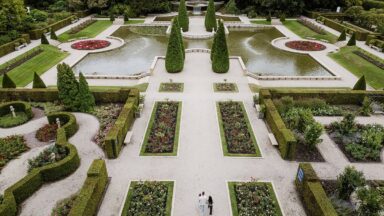 Luchtofoto van Kasteeltuinen Arcen