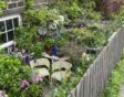 schutting hoogte rondom kleine tuin