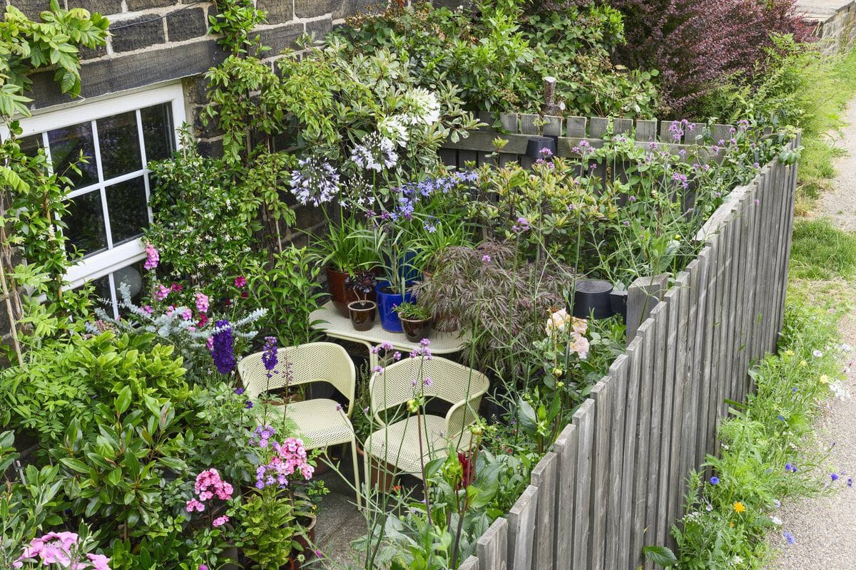 schutting hoogte rondom kleine tuin